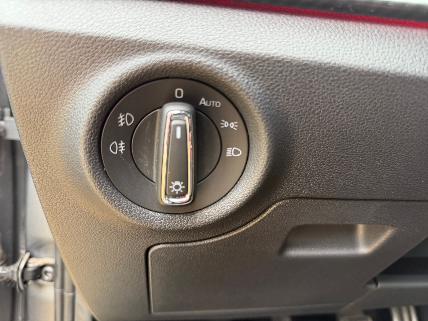 Skoda Kamiq 1.5 TSI Monte Carlo LM Pano 2xKlima ACC AHK Bild 14