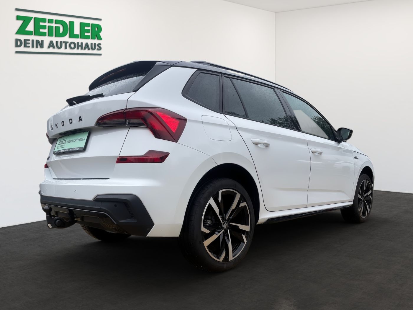 Skoda Kamiq 1.5 TSI Monte Carlo PanoSportS. Kam.LED AHK Bild 3