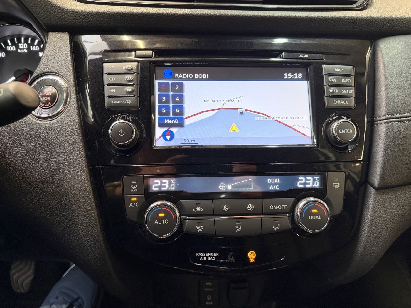 Nissan X-Trail 2.0 dCi Tekna 4x4 LM Navi Pano Kam. AHK Bild 9
