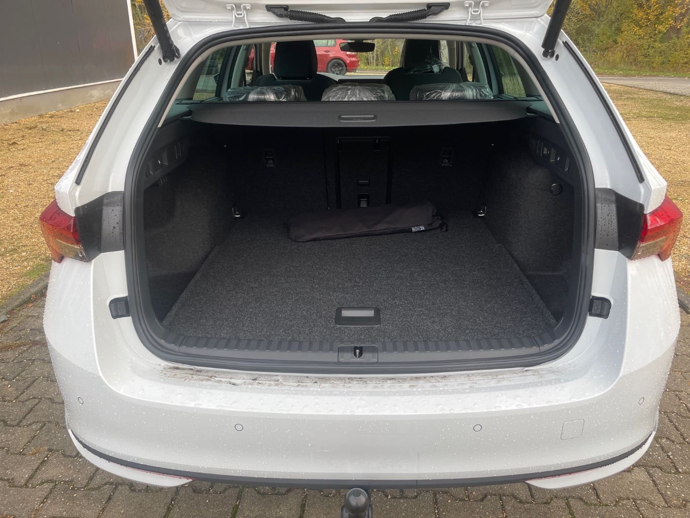 Skoda Octavia Combi Balance 1.5 TSI ACT Navi Kam. LED Bild 12