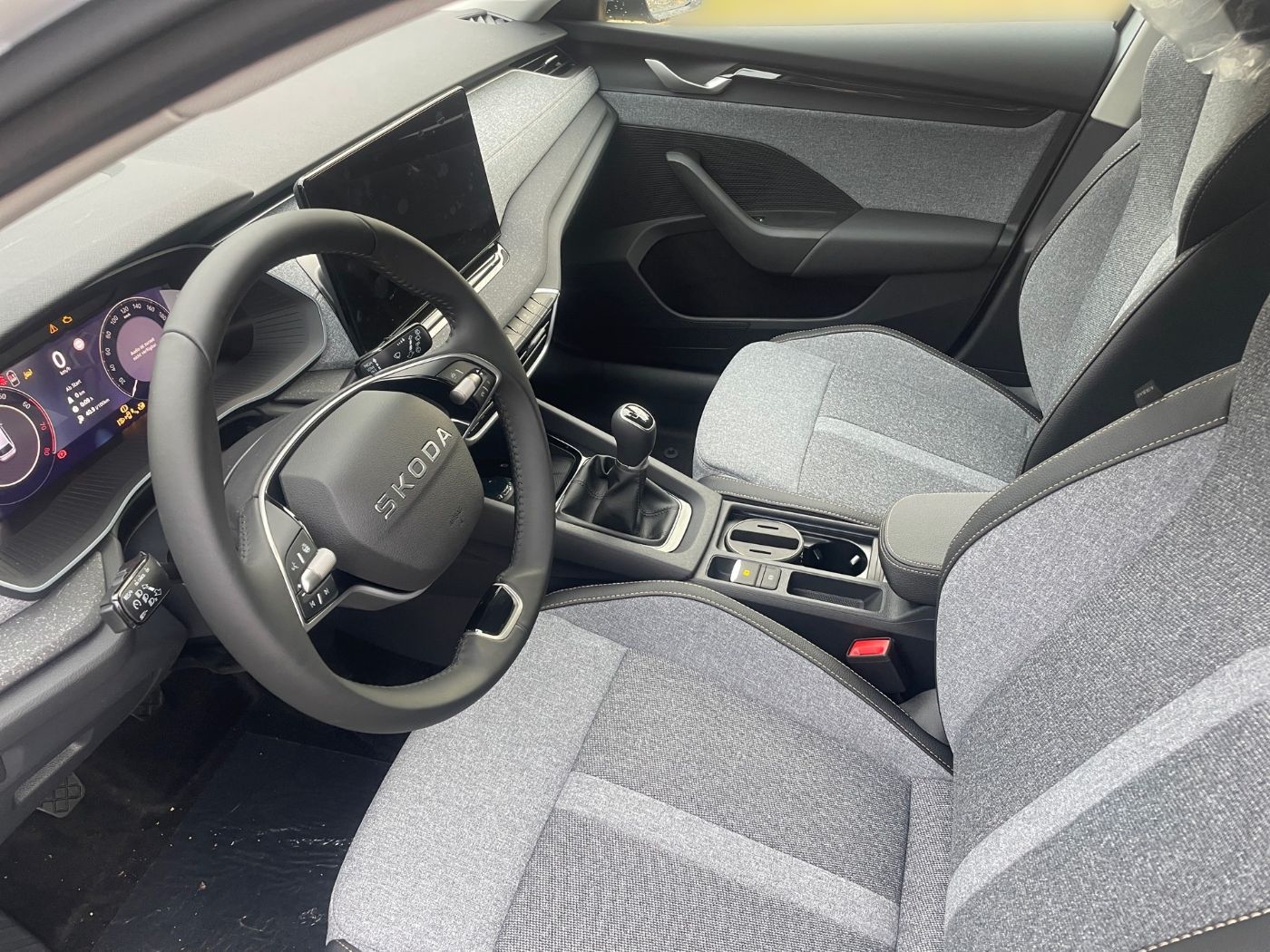 Skoda Octavia Combi Balance 1.5 TSI ACT Navi Kam. LED Bild 7
