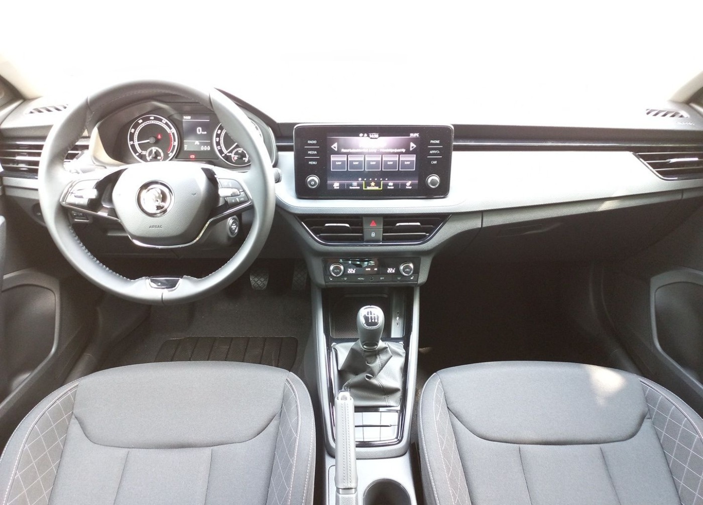 Skoda Kamiq 1.0 TSI Ambition DAB KA LED RFK SHZ TOUCH Bild 13