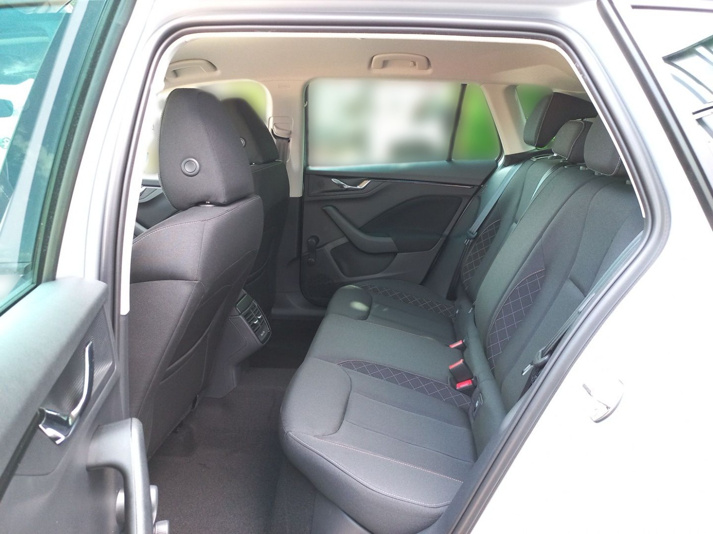 Skoda Kamiq 1.0 TSI Ambition DAB KA LED RFK SHZ TOUCH Bild 15