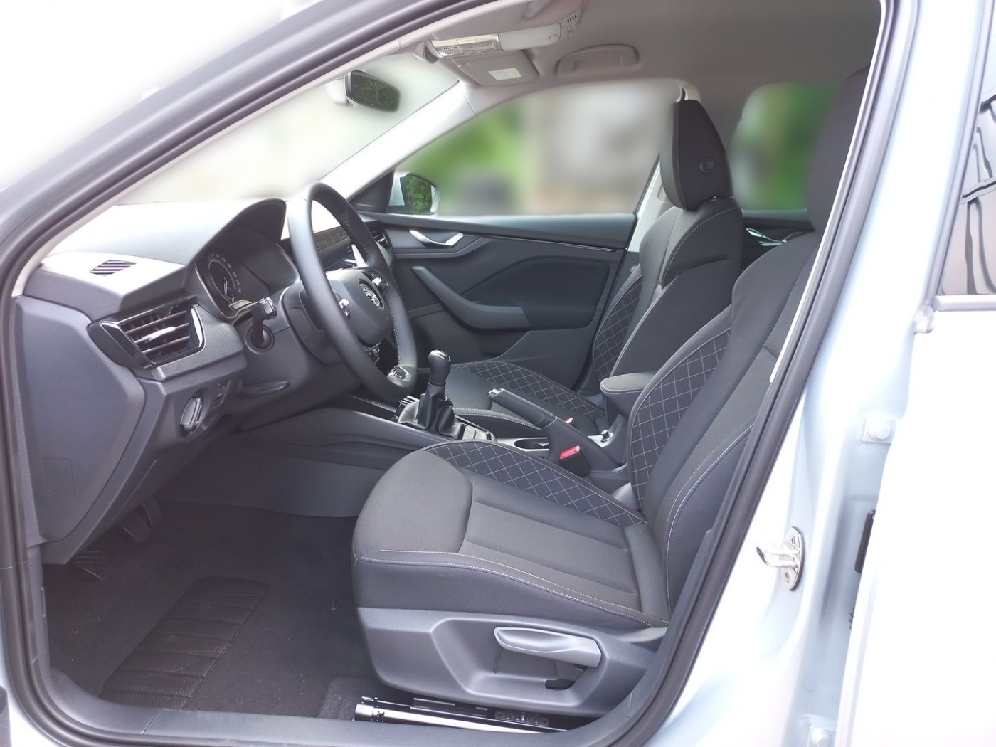 Skoda Kamiq 1.0 TSI Ambition DAB KA LED RFK SHZ TOUCH Bild 7