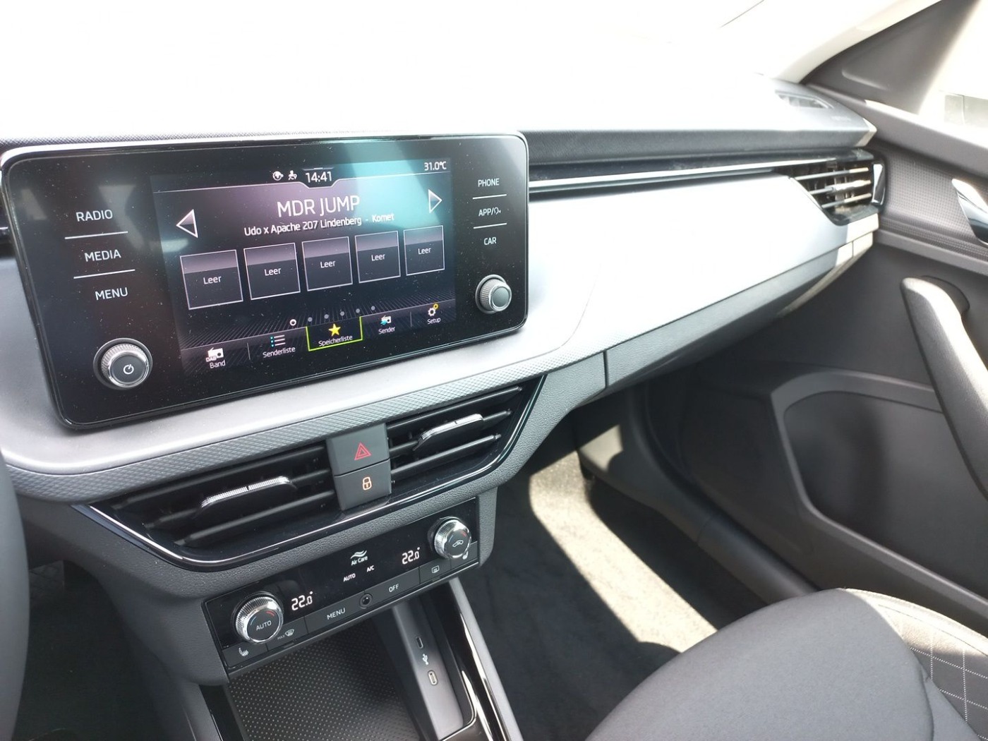 Skoda Kamiq 1.0 TSI Ambition DAB KA LED RFK SHZ TOUCH Bild 9