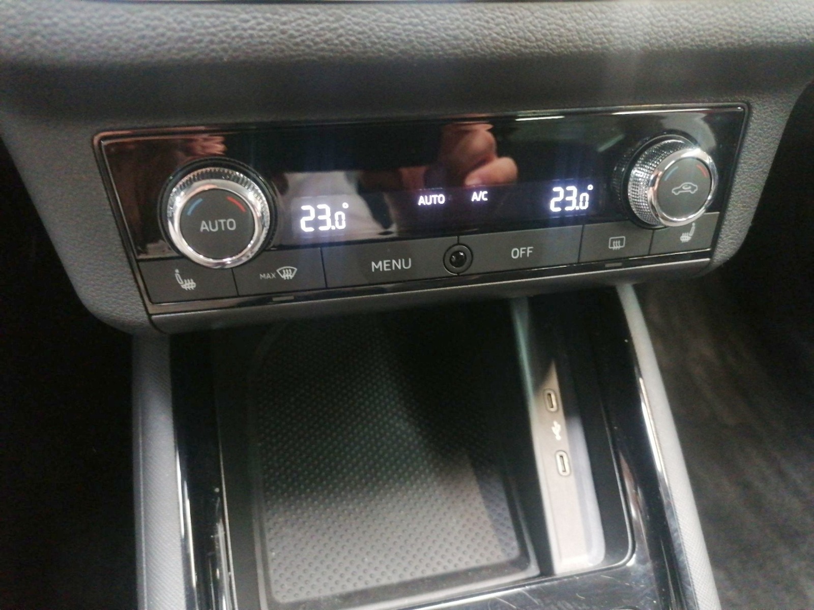Skoda Kamiq 1.0 TSI Style ALU KA LED NAVI SHZ TOUCH VC Bild 18