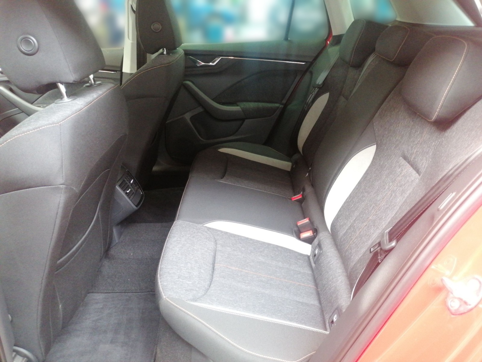 Skoda Kamiq 1.0 TSI Style ALU KA LED NAVI SHZ TOUCH VC Bild 8