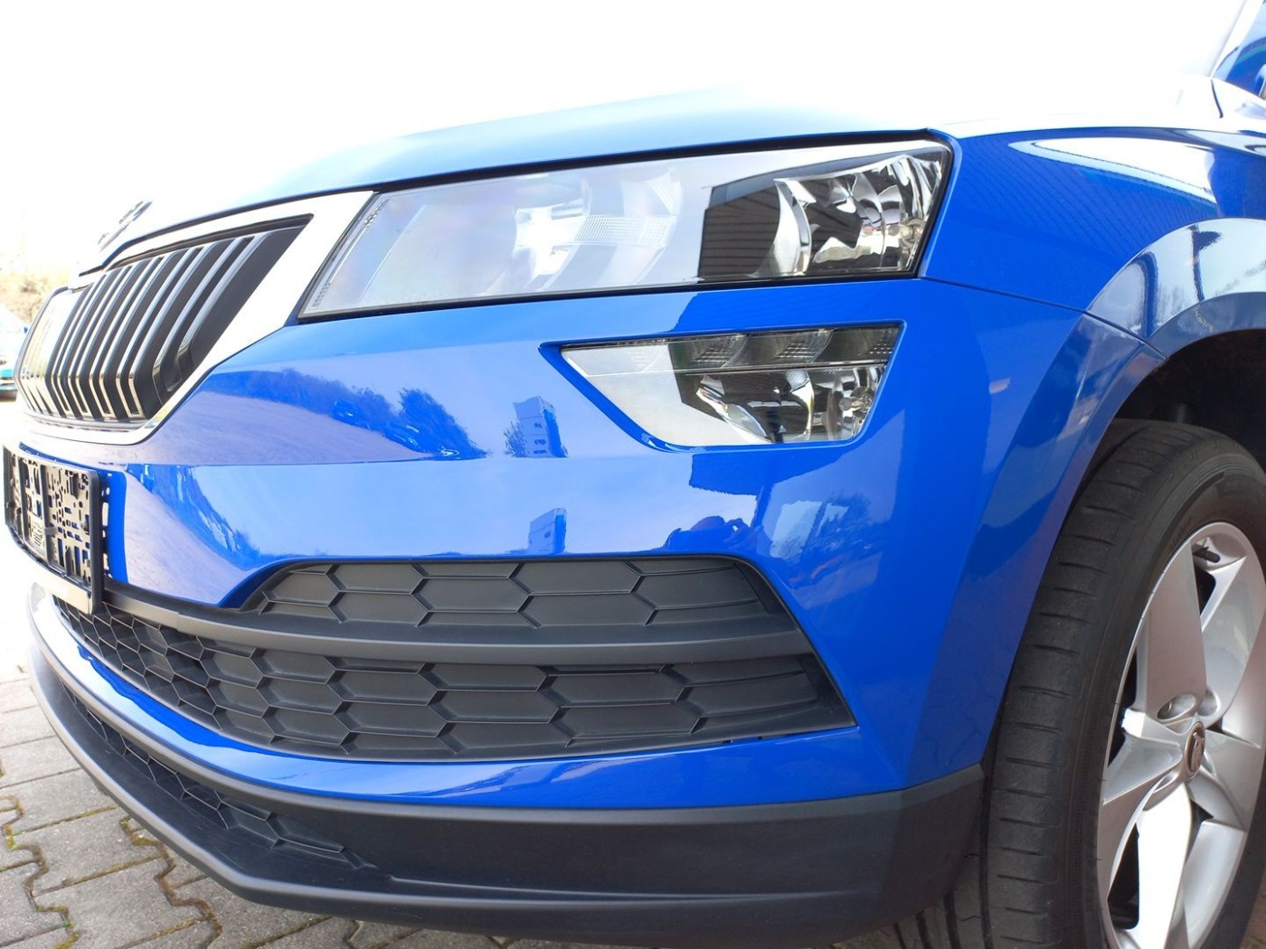 Skoda Karoq 1.5 TSI DSG Ambition DAB LHZ NAVI PDC SHZ Bild 5