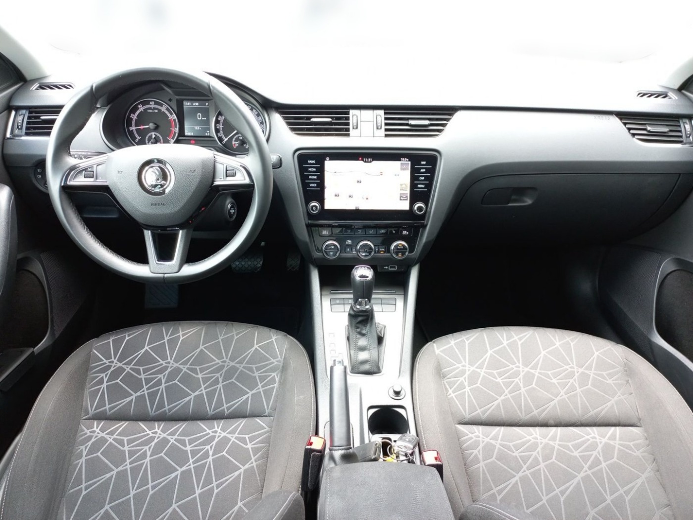 Skoda Octavia III Combi 1.0 TSI DSG Clever NAVI STHZ Bild 11