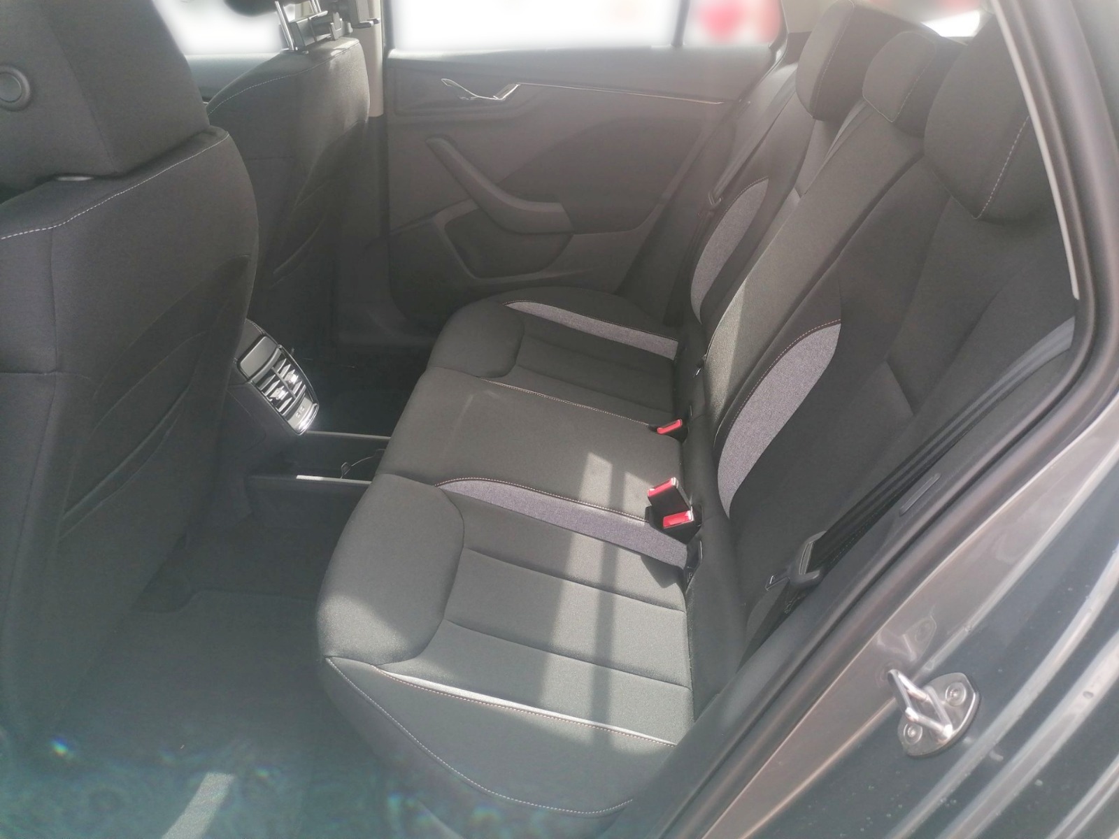 Skoda Scala 1.0 TSI DSG Selection ACC NAVI MATRIX RFK Bild 10