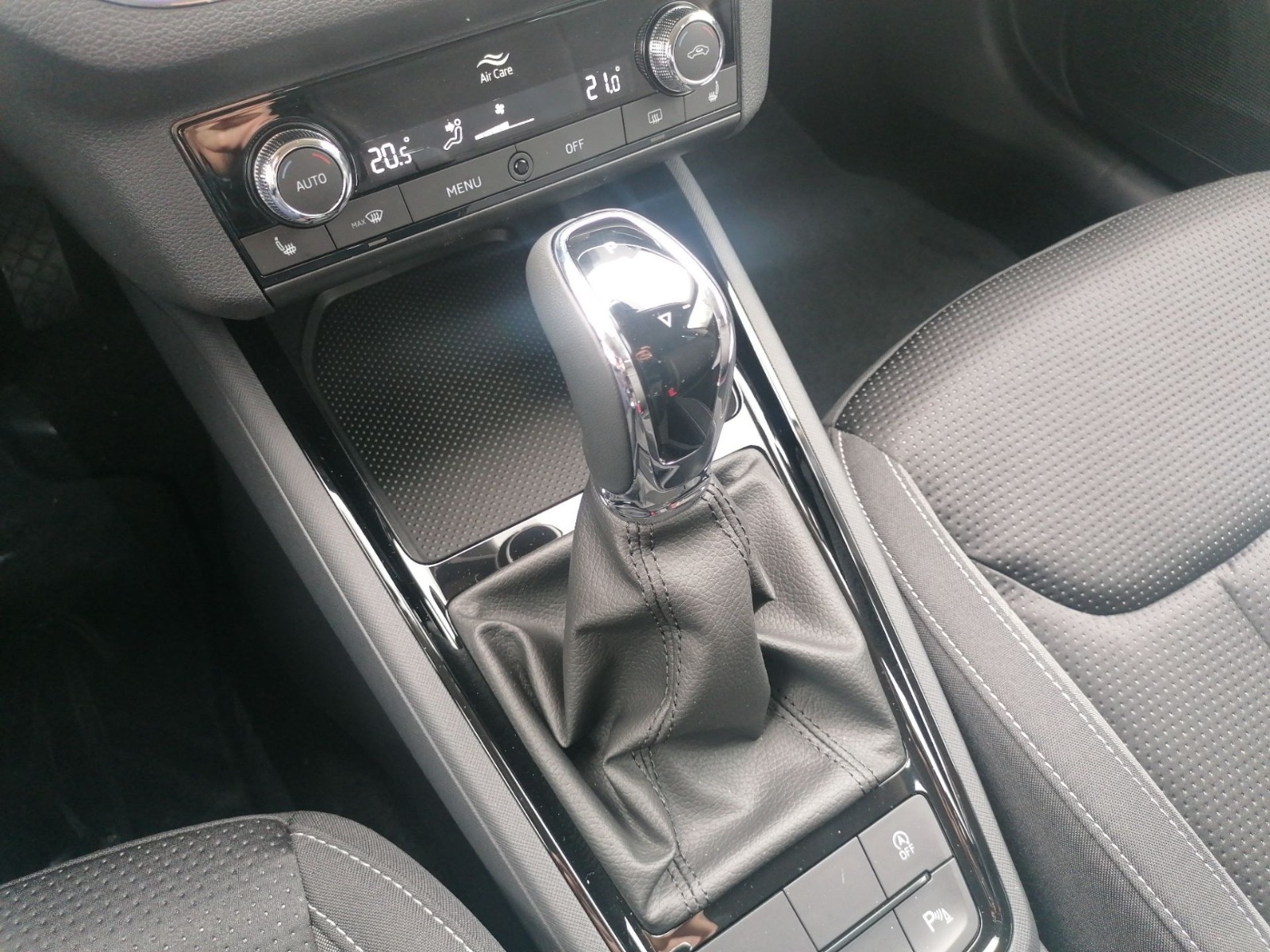 SKODA Scala 1.5 TSI DSG Tour ACC DAB LED PDC RFK SHZ Bild 20