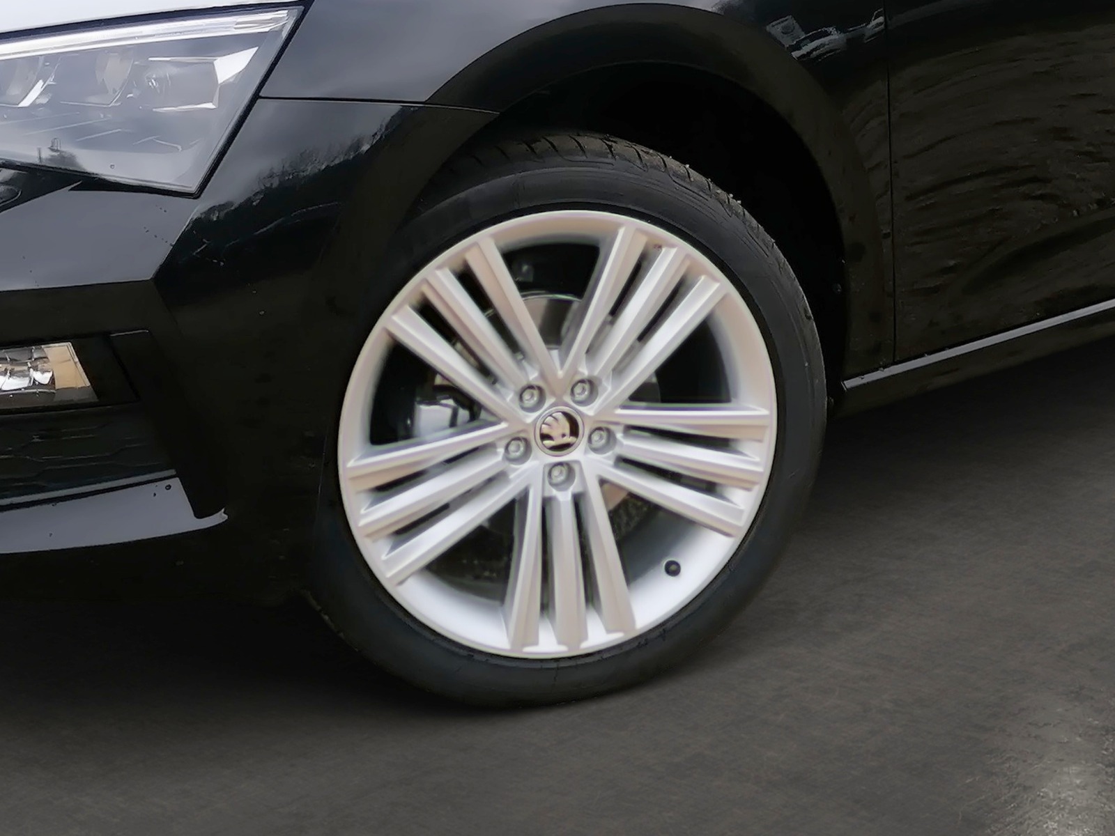 SKODA Scala 1.5 TSI DSG Tour ACC DAB LED PDC RFK SHZ Bild 6