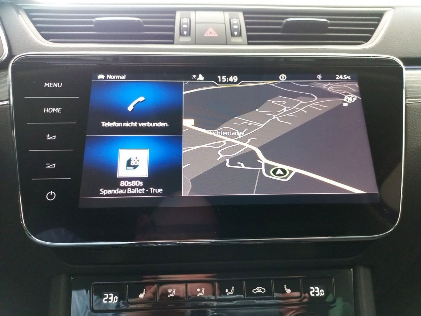 SKODA Superb Combi 2.0 TDI DSG Style AHK ACC LED NAVI Bild 14