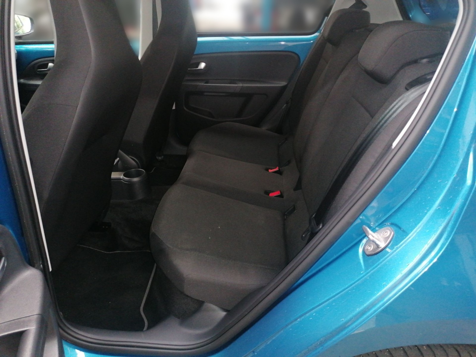 VW e-UP! 32,3 kWh ALU CCS BLUETOOTH KLIMA RFK PDC Bild 9