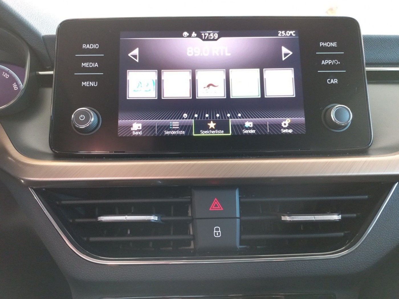 SKODA Kamiq 1.0 TSI Style ACC DAB LED LHZ PDC RFK SHZ Bild 17