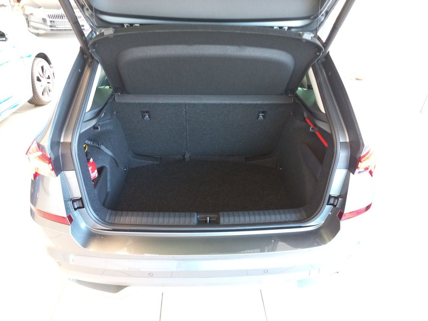 SKODA Kamiq 1.0 TSI Style ACC DAB LED LHZ PDC RFK SHZ Bild 7