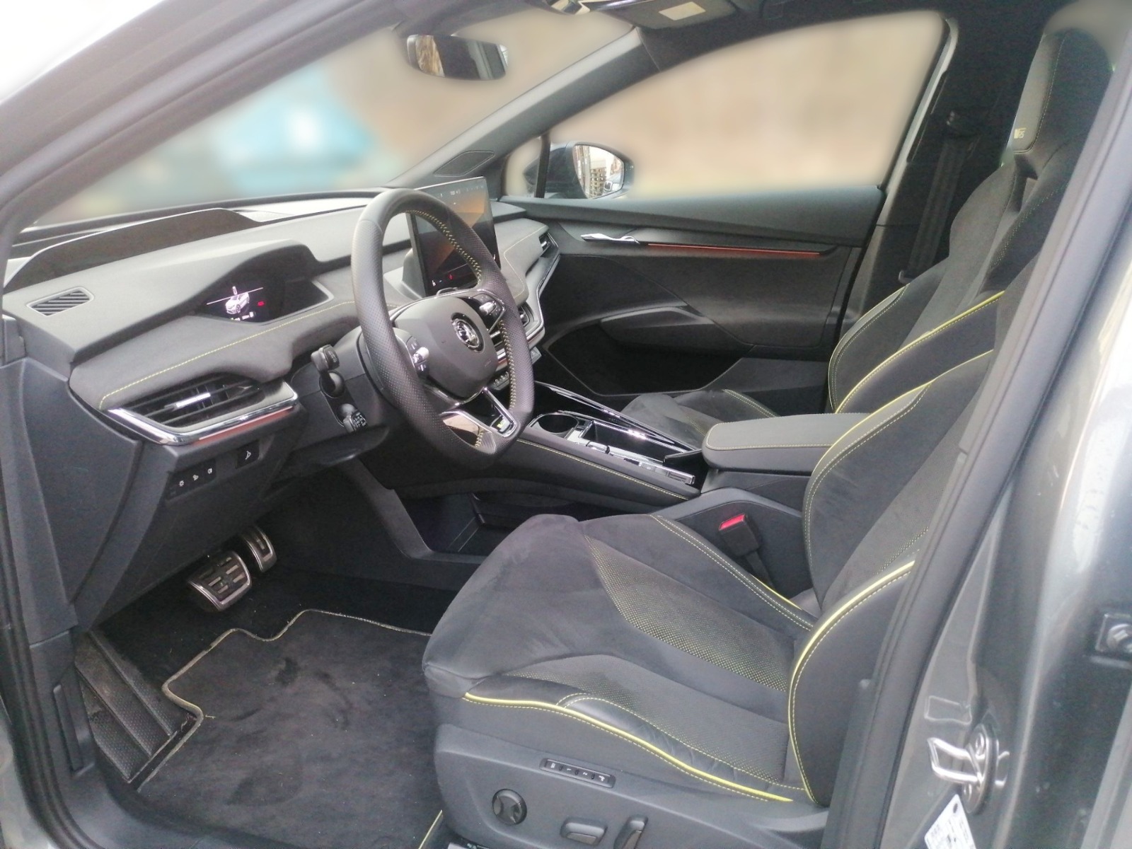 Skoda Enyaq Coup iV RS 4x4 ACC MATRIX PANO SOUND WP Bild 13