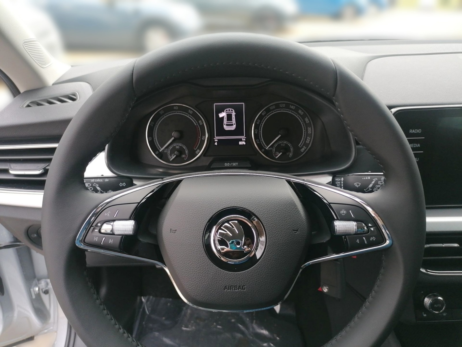 Skoda Kamiq 1.0 TSI Tour ALU DAB KA PDC SHZ TOUCH Bild 11