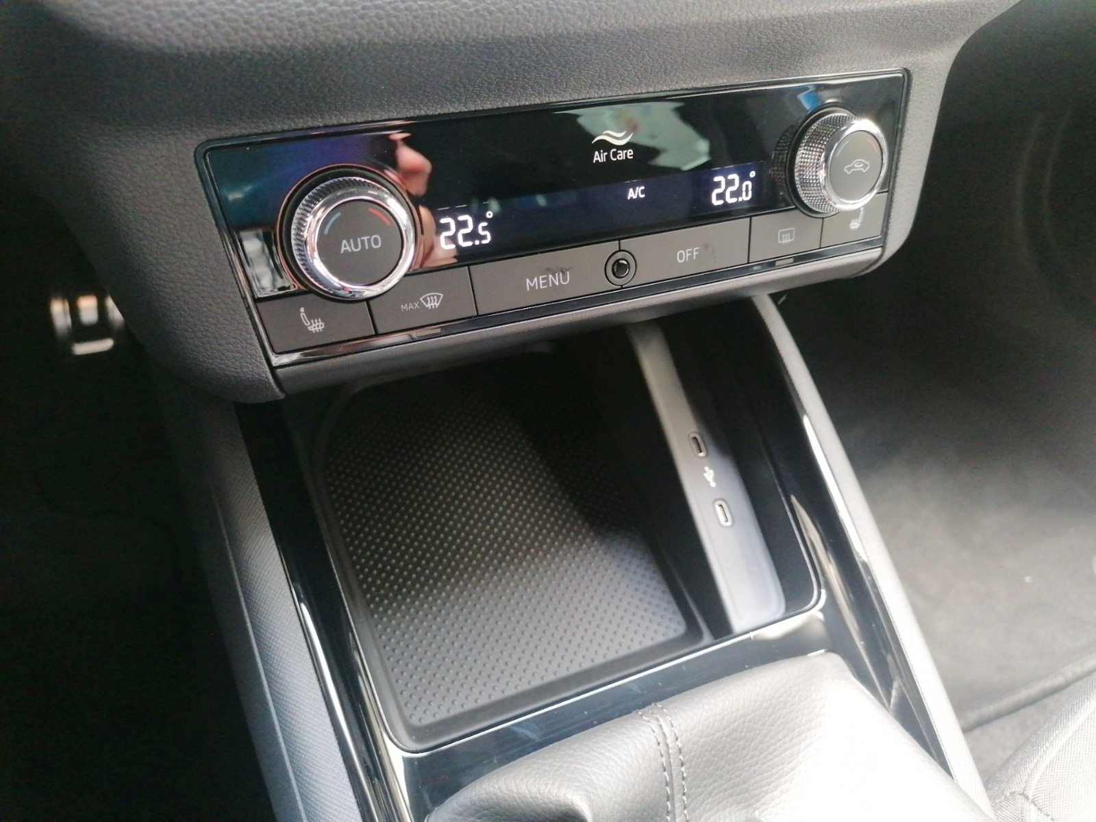 SKODA Scala 1.5 TSI Style Sport LED KEY NAVI RFK SHZ Bild 19