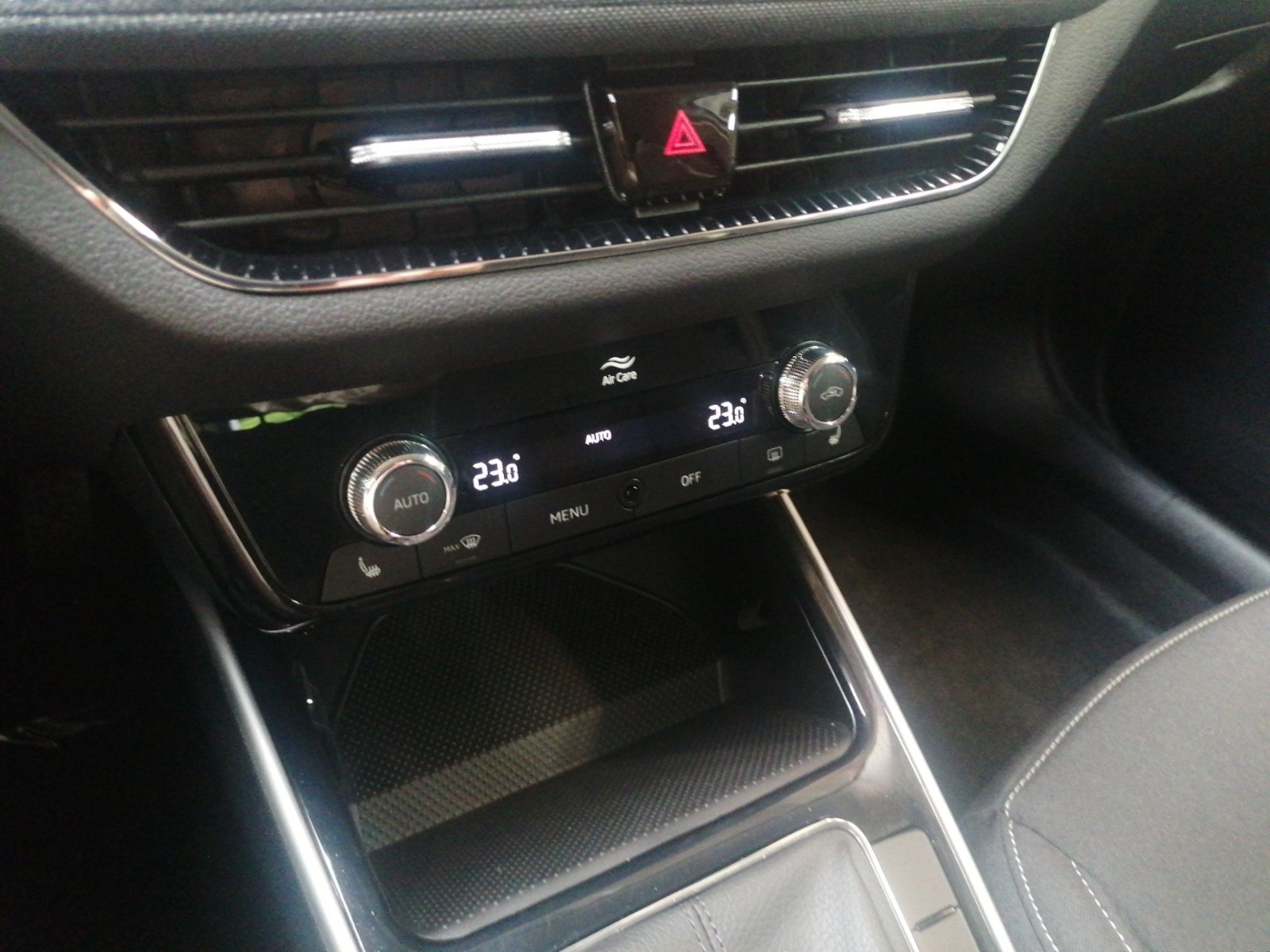 Skoda Fabia IV 1.5 TSI DSG Style KA LED PDC RFK SHZ VC Bild 19