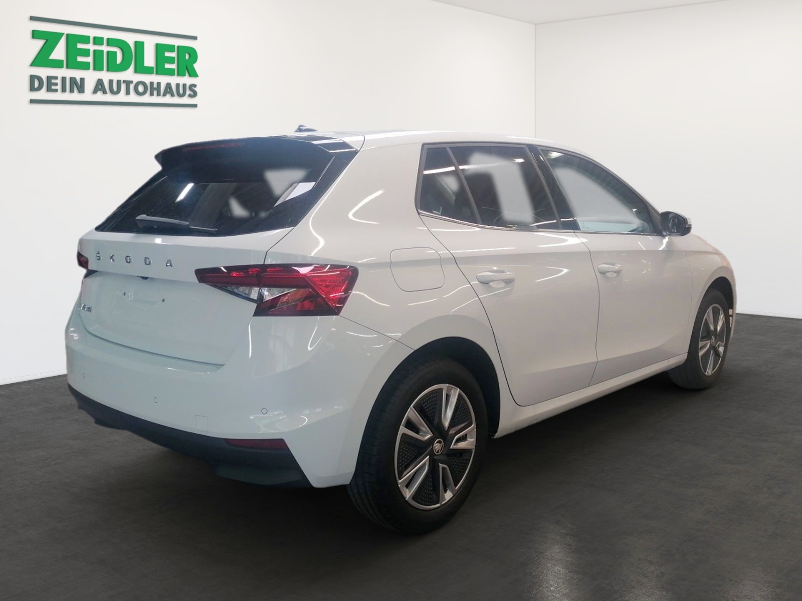 Skoda Fabia IV 1.5 TSI DSG Style KA LED PDC RFK SHZ VC Bild 3