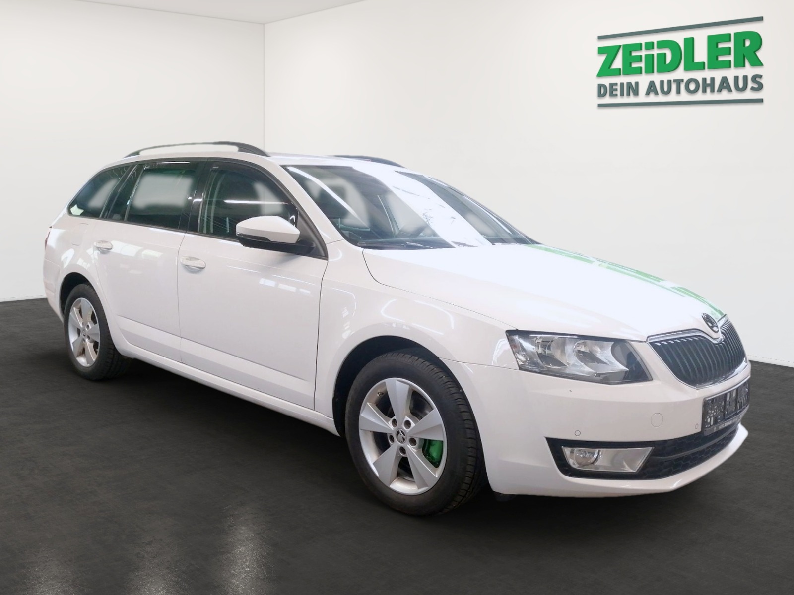 SKODA Octavia Combi 2.0 TDI DSG Elegance AHK NAVI SHZ Bild 4